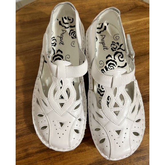 Propet Shoes Womens Propet Jenna Closed Toe Sandal White Leather